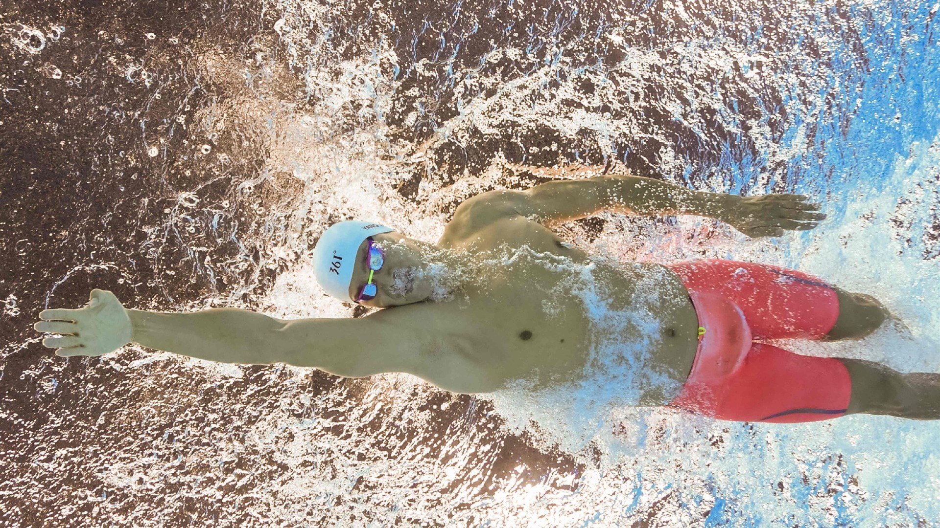 地缘冰封与绿茵热浪，挪威封锁厄瓜多尔背后的格列兹曼关键先生启示