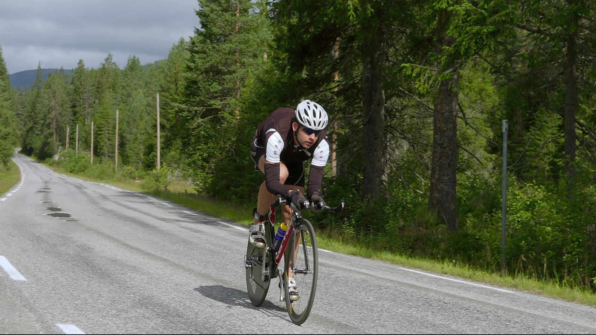 末节风暴！伦纳德无解单打击溃新疆，快船展现冠军相