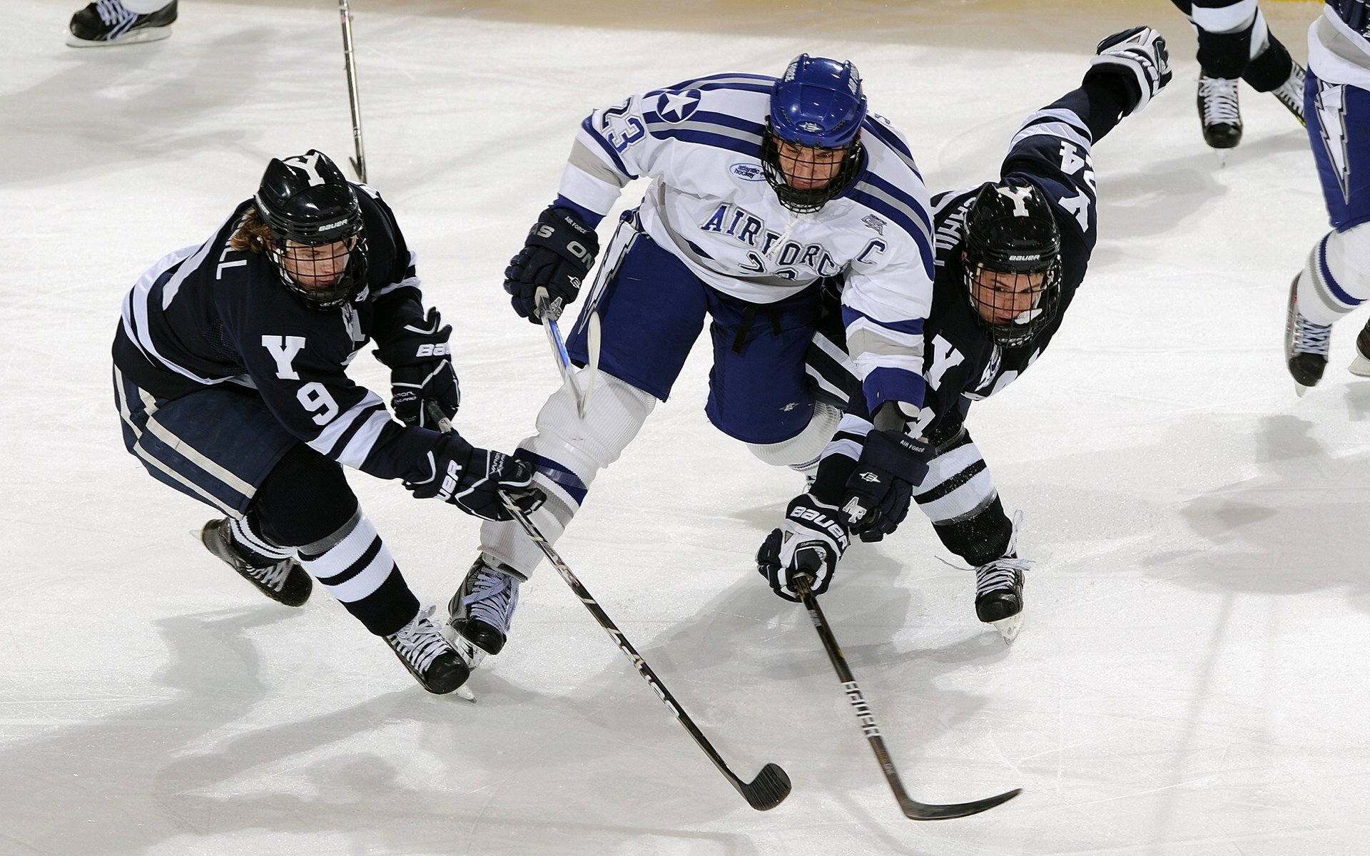 浓眉爆发,爵士提前终结悬念骑士